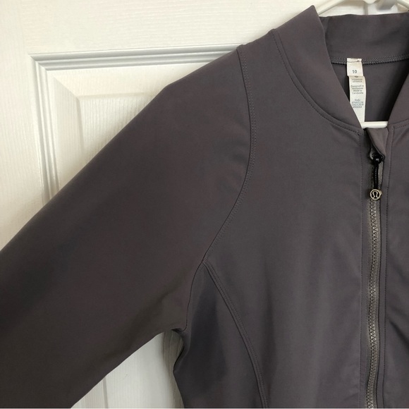 LULULEMON The Ease Jacket Size 10 - Picture 2 of 7